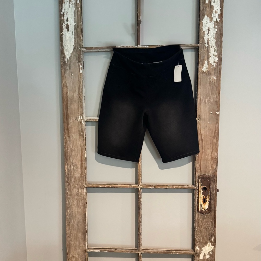 HUE Women's Black Bike Shorts